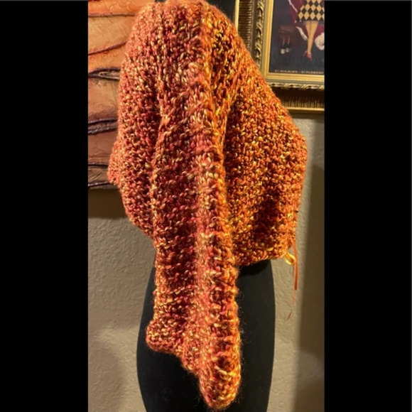 Autumn 🍂 Hand knitted Crop Sweater - Picture 3 of 8